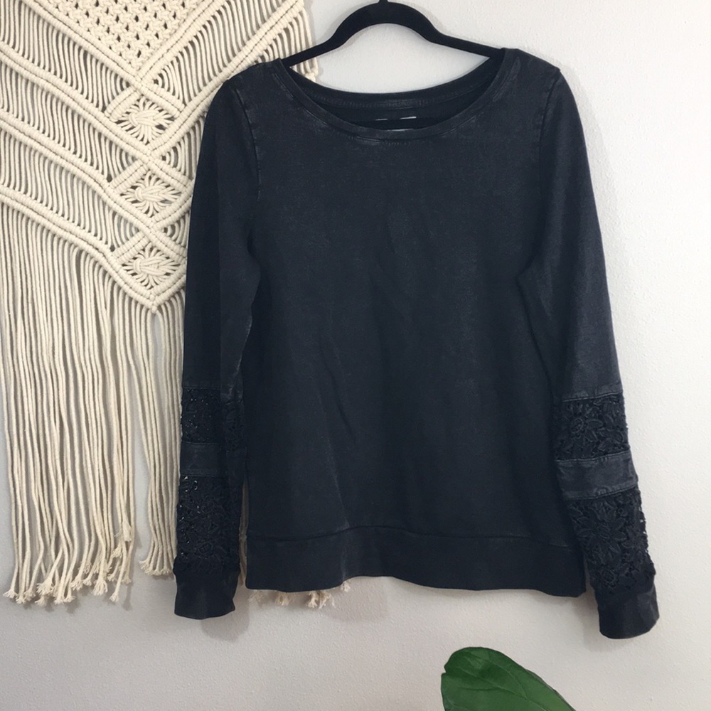 Lucky Lotus Stonewash Crochet Sleeve Sz M
